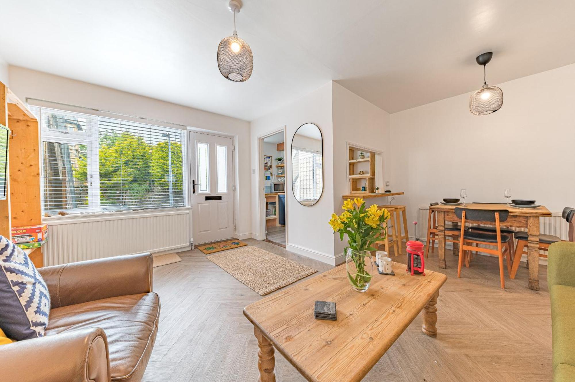 Couples Getaway In Central Windermere, Ground Floor Flat With Parking Экстерьер фото